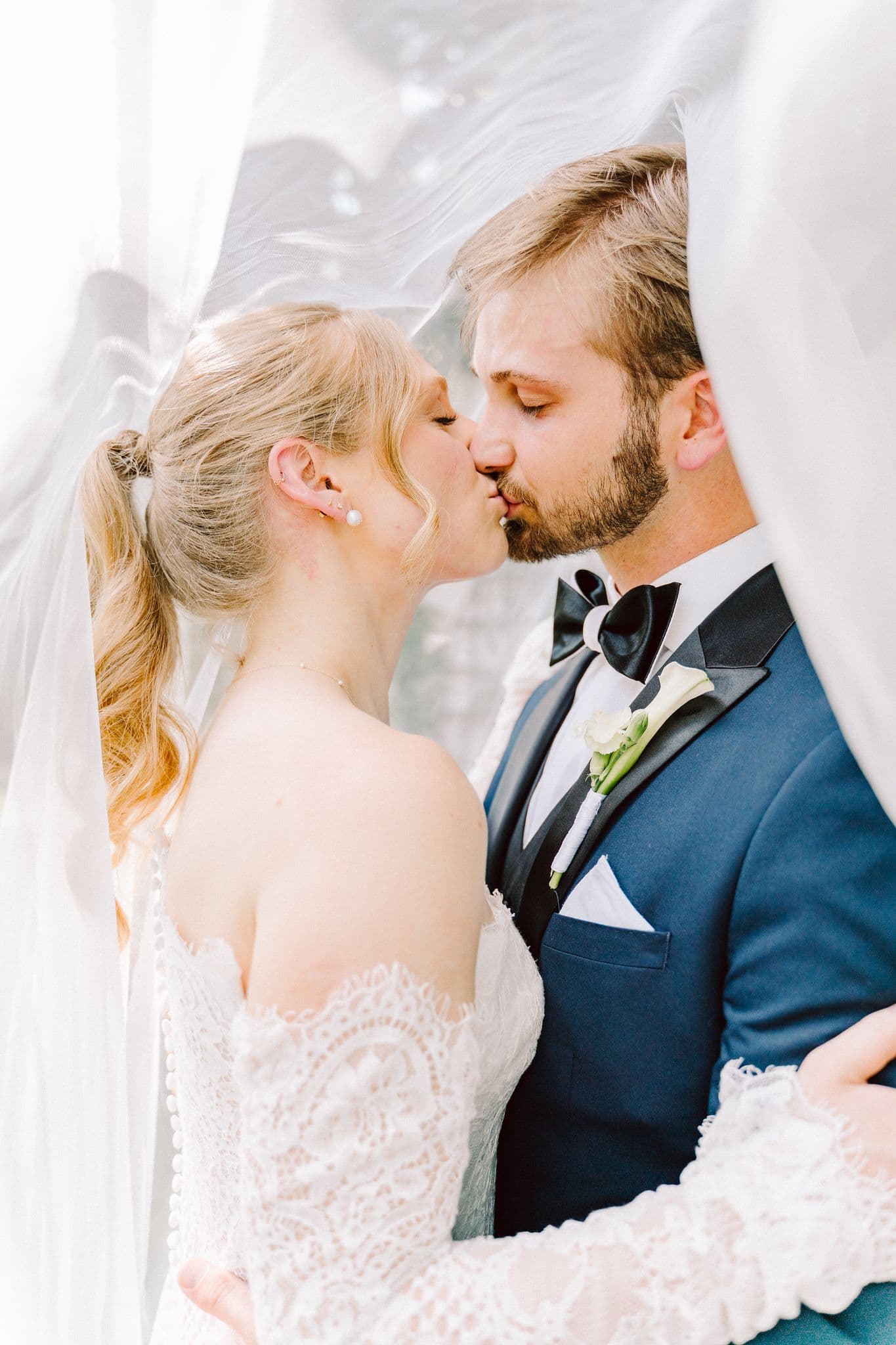 Wedding photography by Double Knot Pictures 6